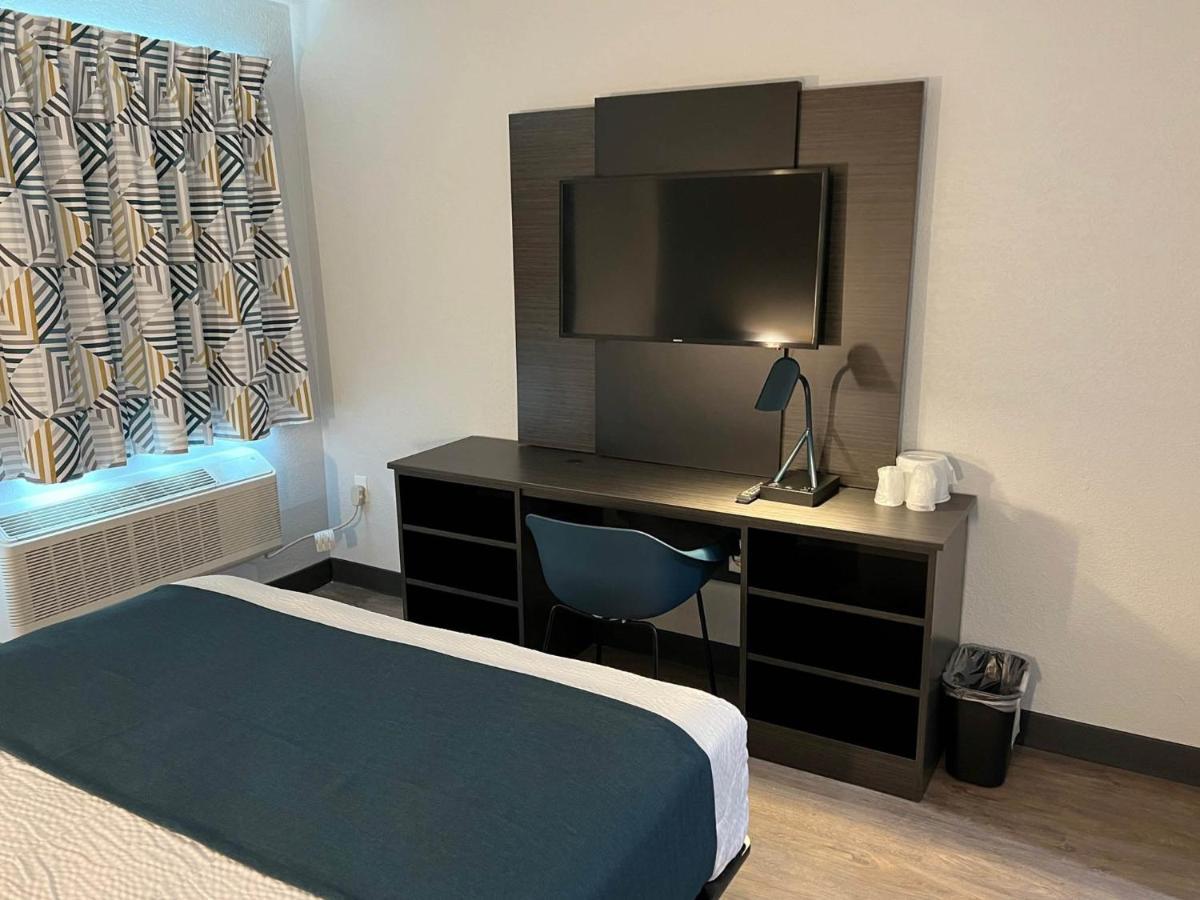 劳德代尔堡第六汽车旅馆 外观 照片